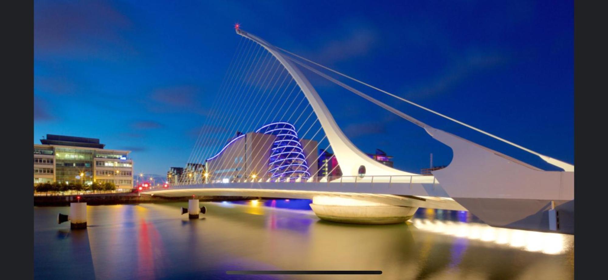 Modern Dublin City Centre Экстерьер фото