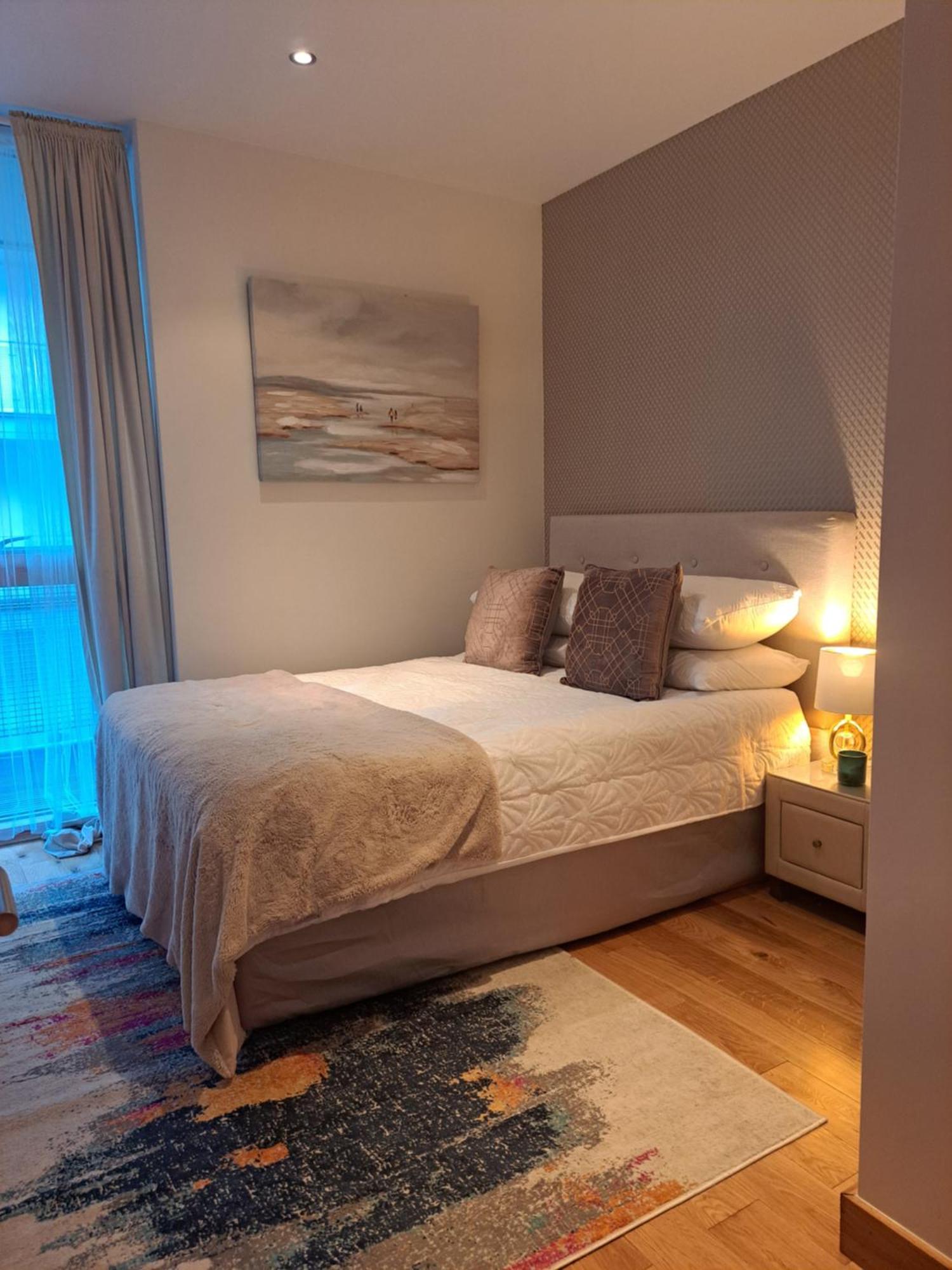Modern Dublin City Centre Экстерьер фото